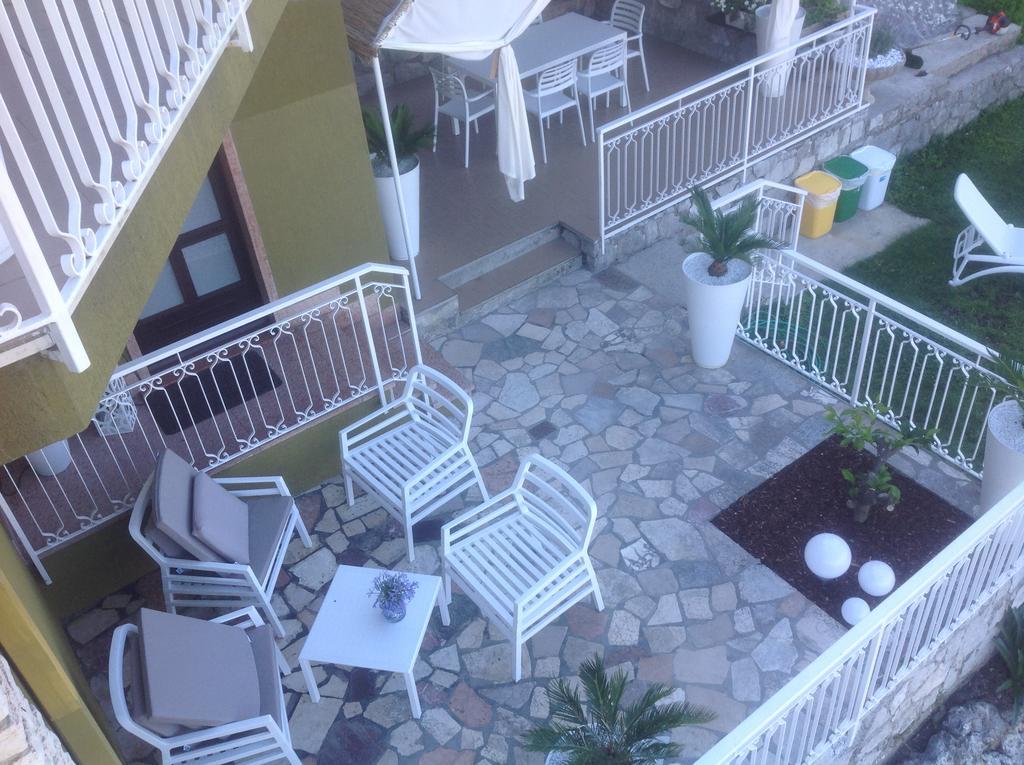 Villa Arianna Panoramic Apartments Malcesine Zewnętrze zdjęcie