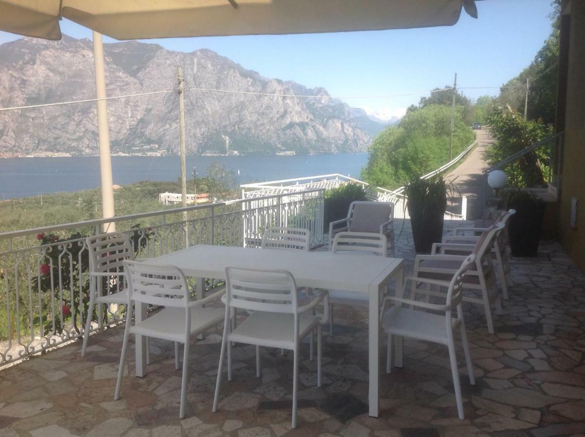 Villa Arianna Panoramic Apartments Malcesine Zewnętrze zdjęcie